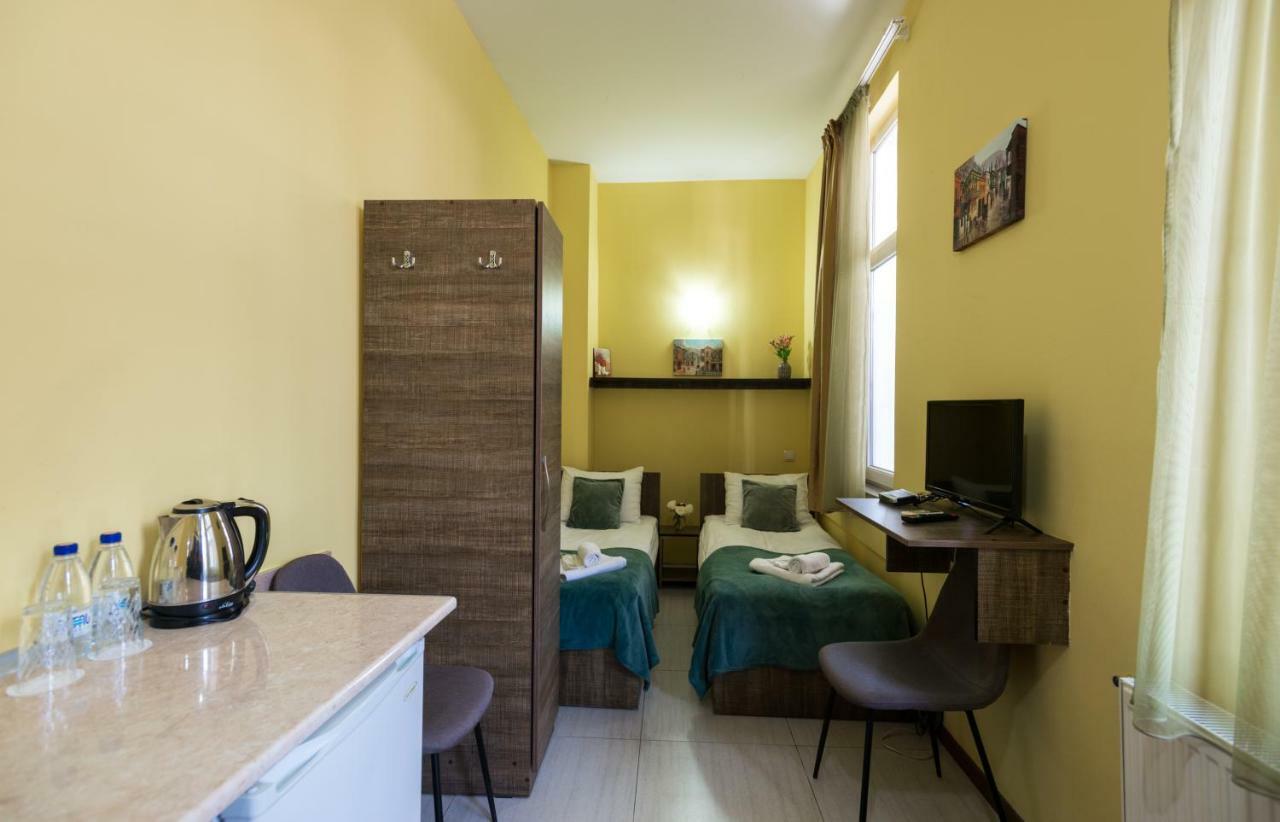 Accent Hotel Tbilissi Extérieur photo