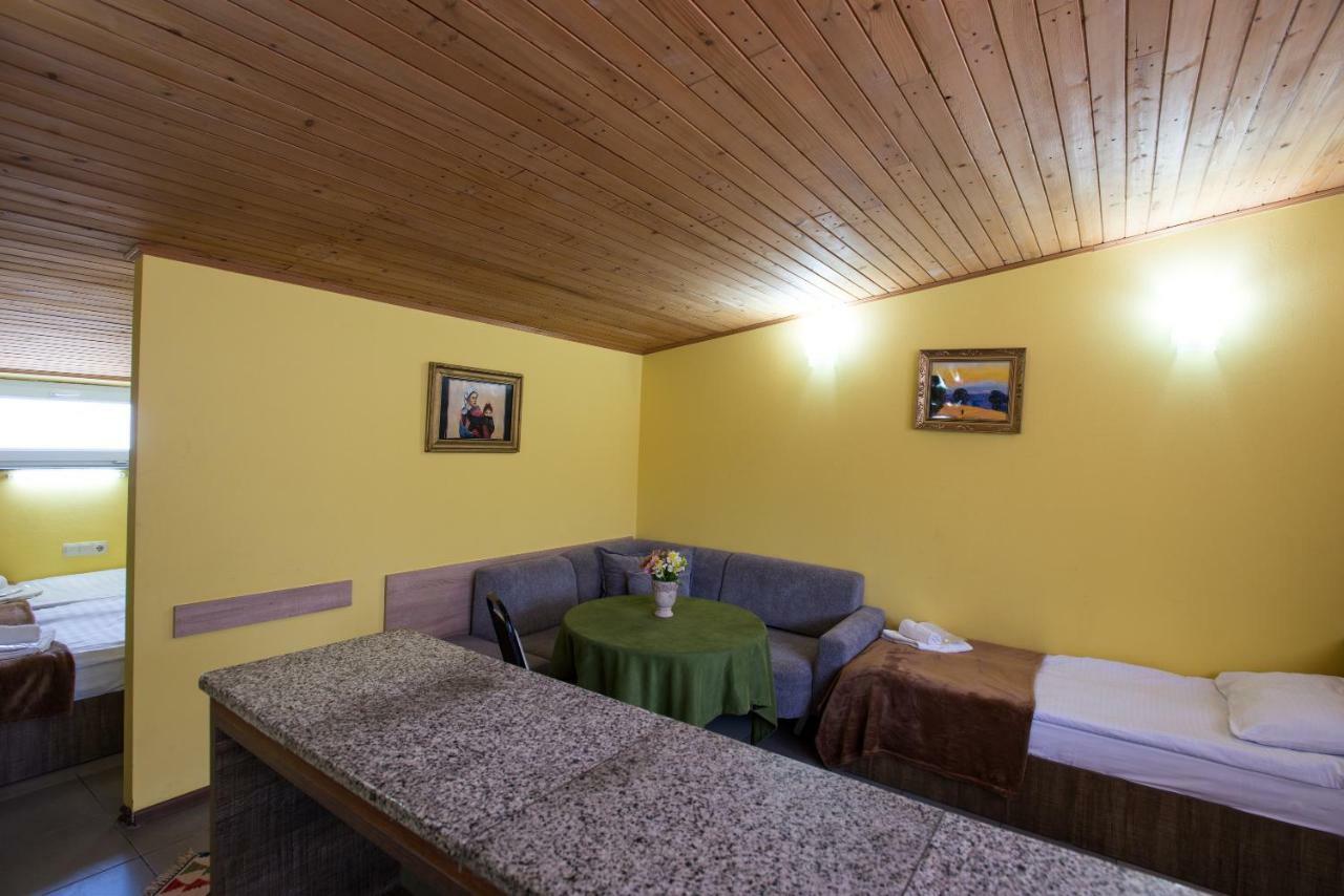 Accent Hotel Tbilissi Extérieur photo