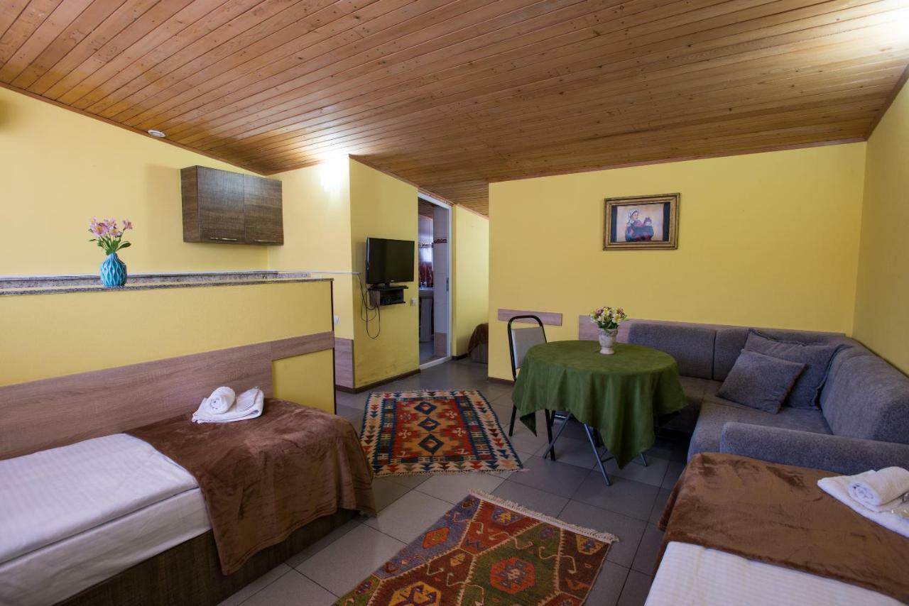 Accent Hotel Tbilissi Extérieur photo