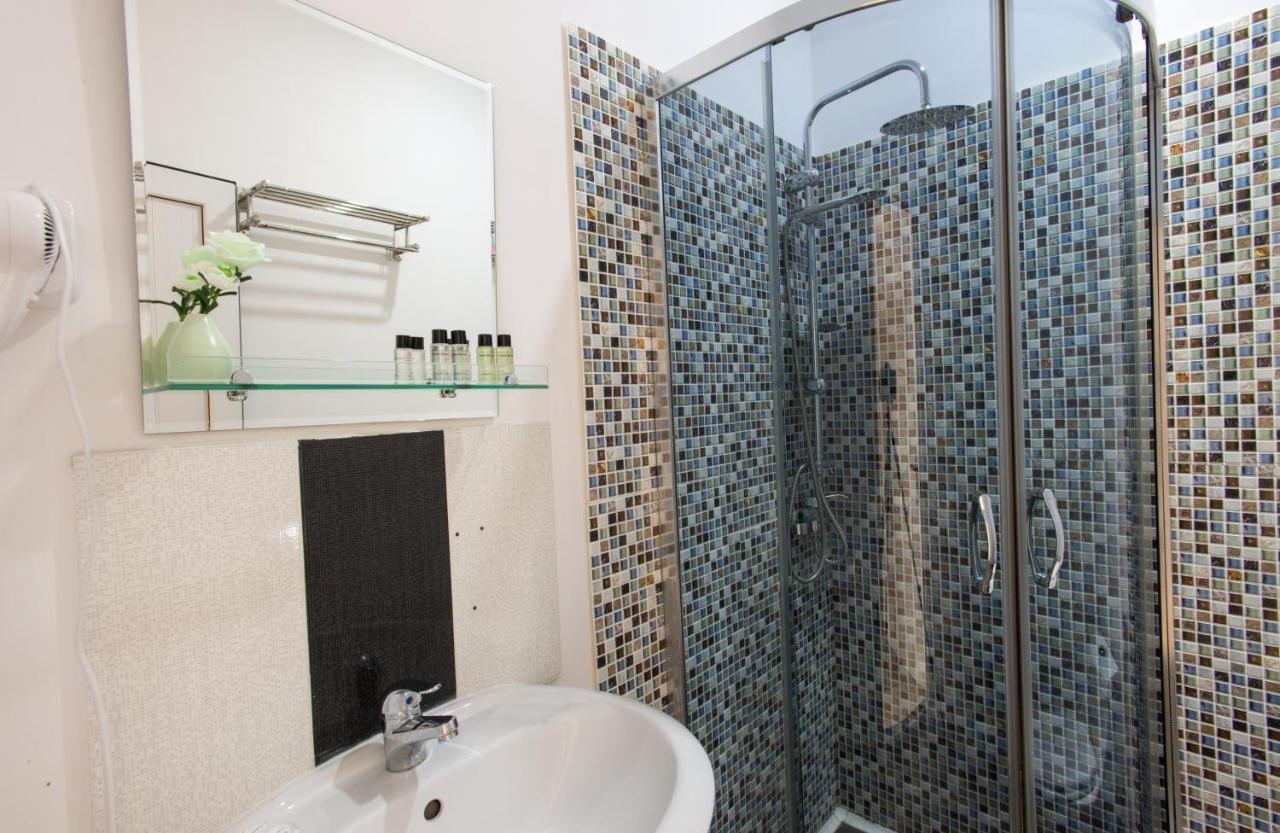 Accent Hotel Tbilissi Extérieur photo